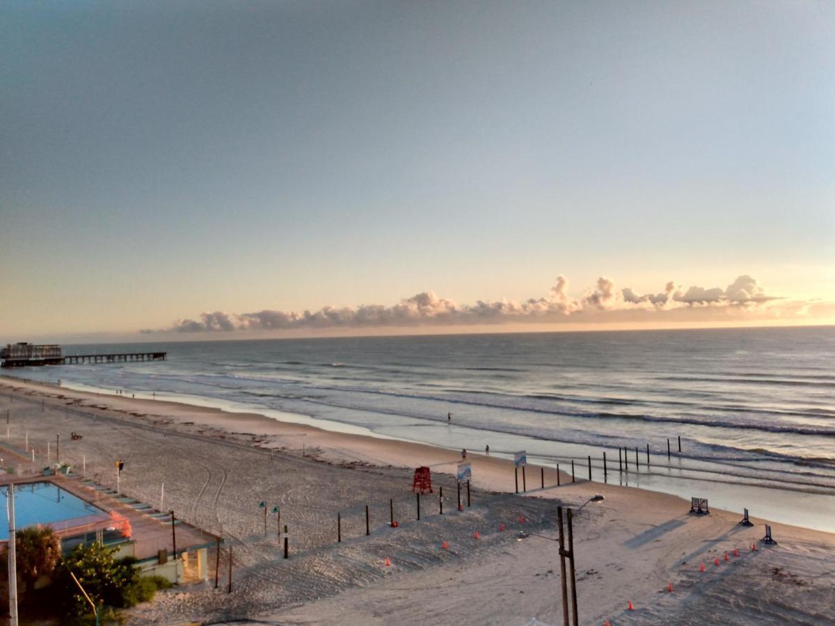 Apartamento Ocean Balmy Warm Healing Breeze Under Sapphire Sky Year Round On Sunny Balcony Daytona Beach Exterior foto